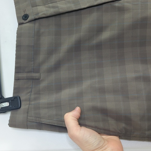 Nike Golf Fit Dry Plaid Shorts Men’s 36 Brown Performance Stretch Activewear - Picture 2 of 12